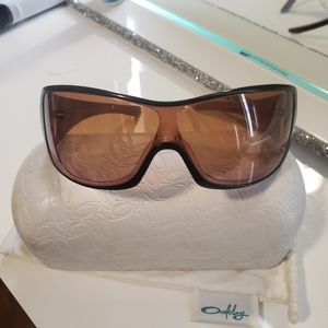 Womems Oakley Sunglasses